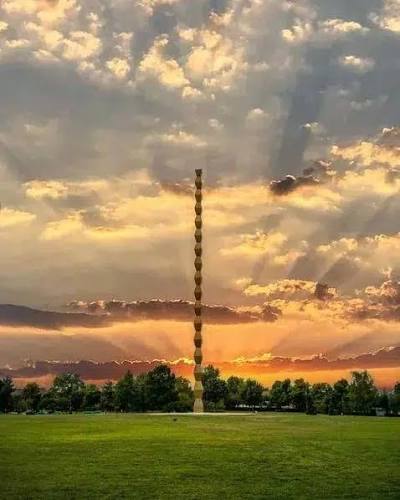 The Endless Column, Oltenia, Romania — photo 2