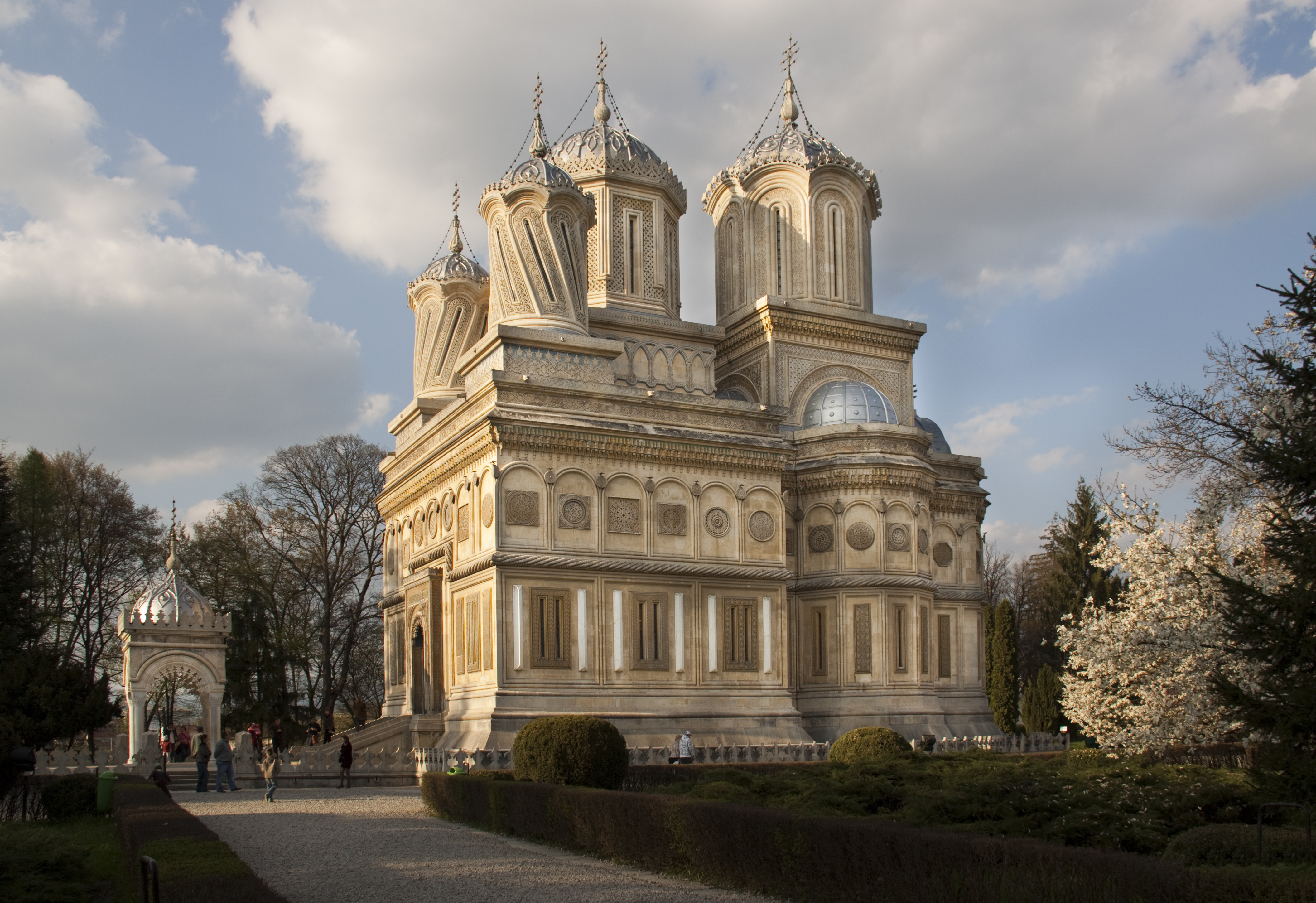 Curtea de Argeș Monastery, Muntenia, Romania — photo 2