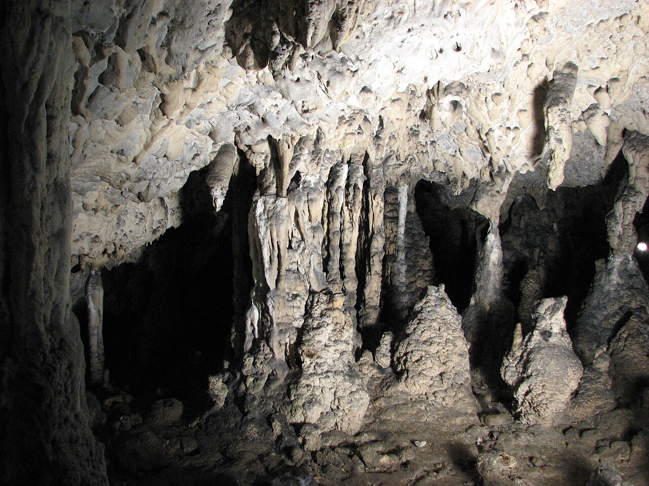 Women's Cave (Peștera Muierilor), Oltenia, Romania — photo 2