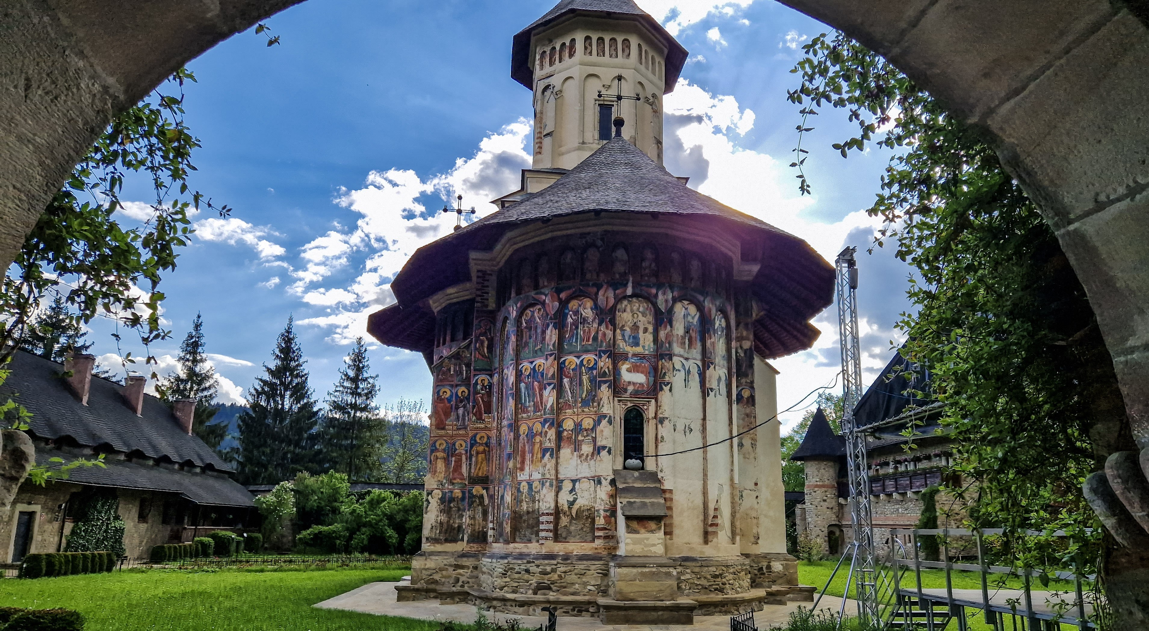 Moldovița Monastery, Bukovina, Romania — photo 2