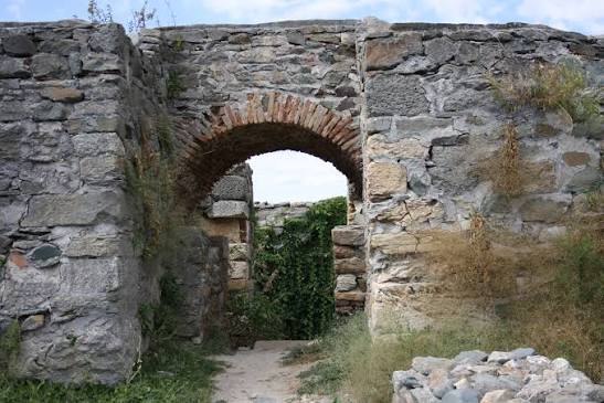 Histria Ancient City, Dobruja, Romania — photo 2