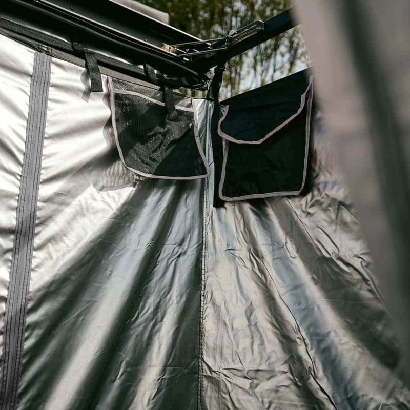 Shower tent thumbnail 6