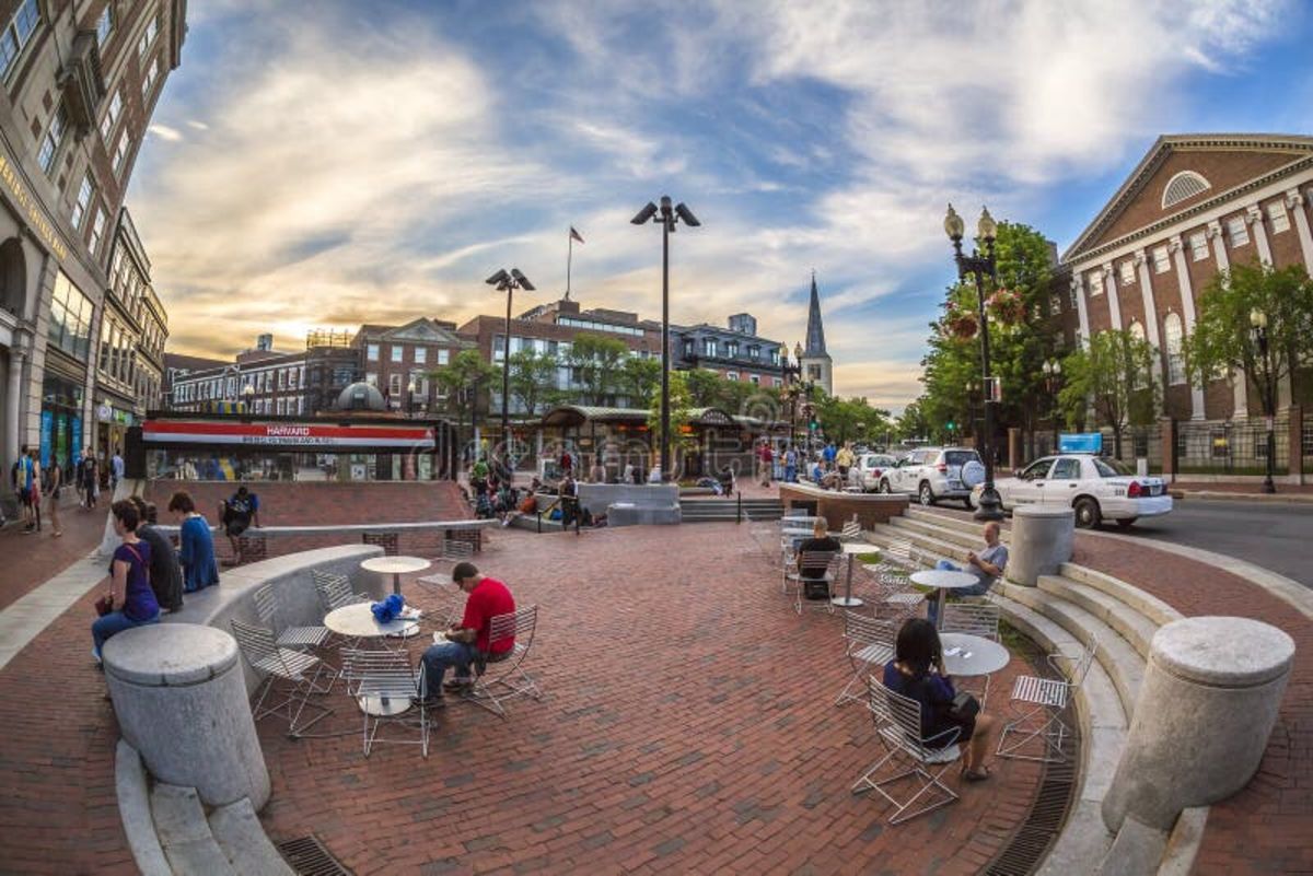 harvard square hero image