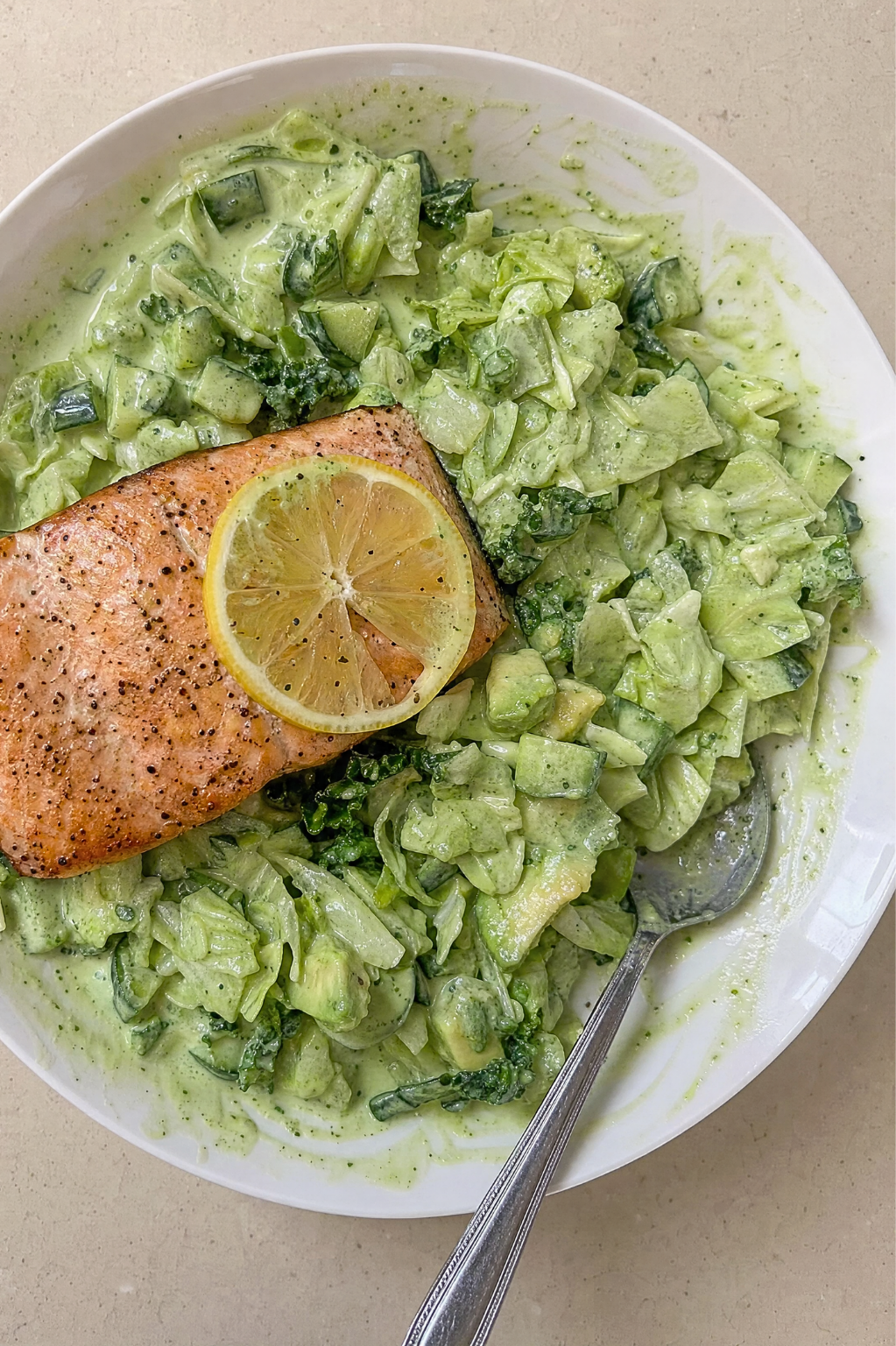 Green Goddess Bowl au saumon