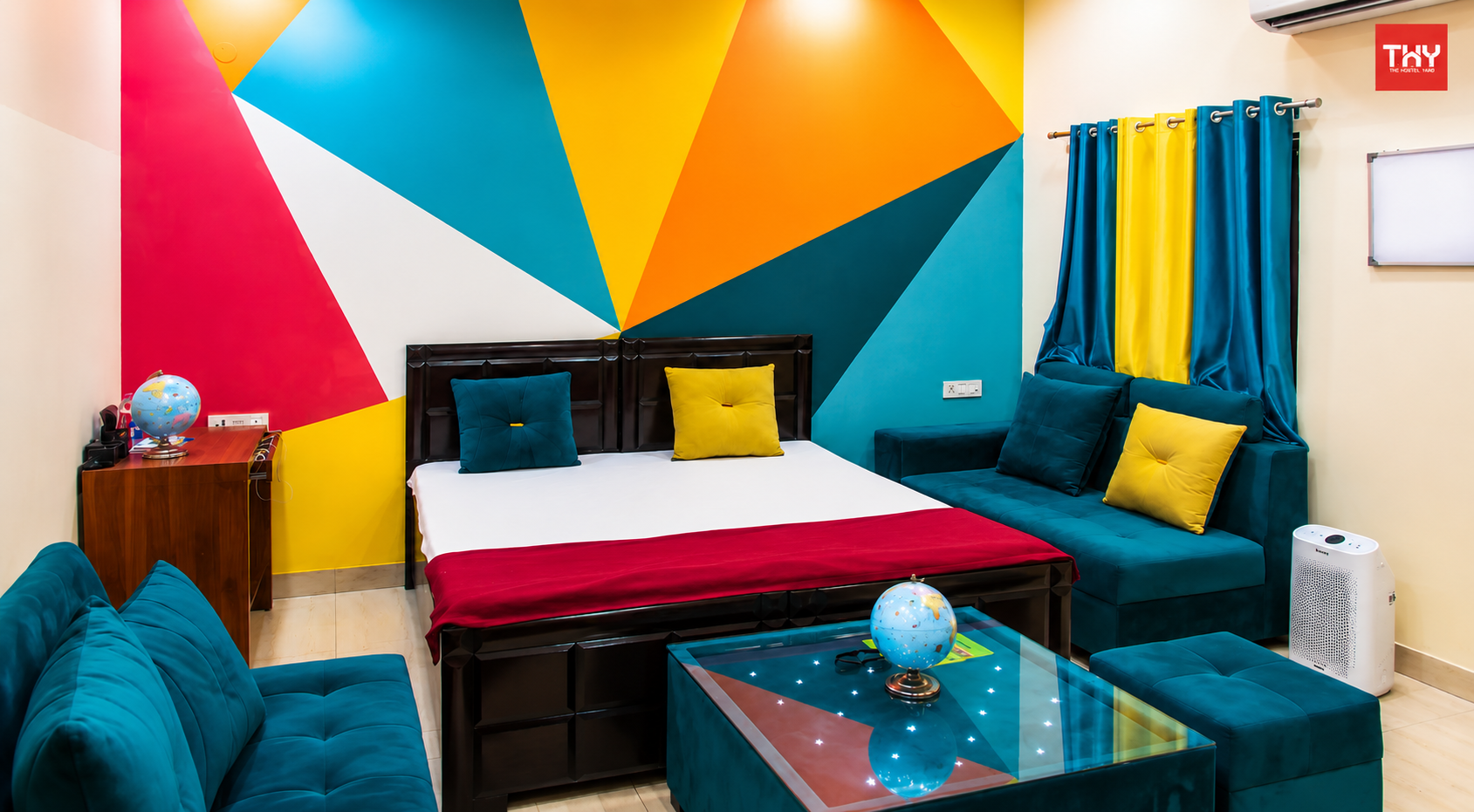 New student moving into a furnished PG accommodation near Delhi University