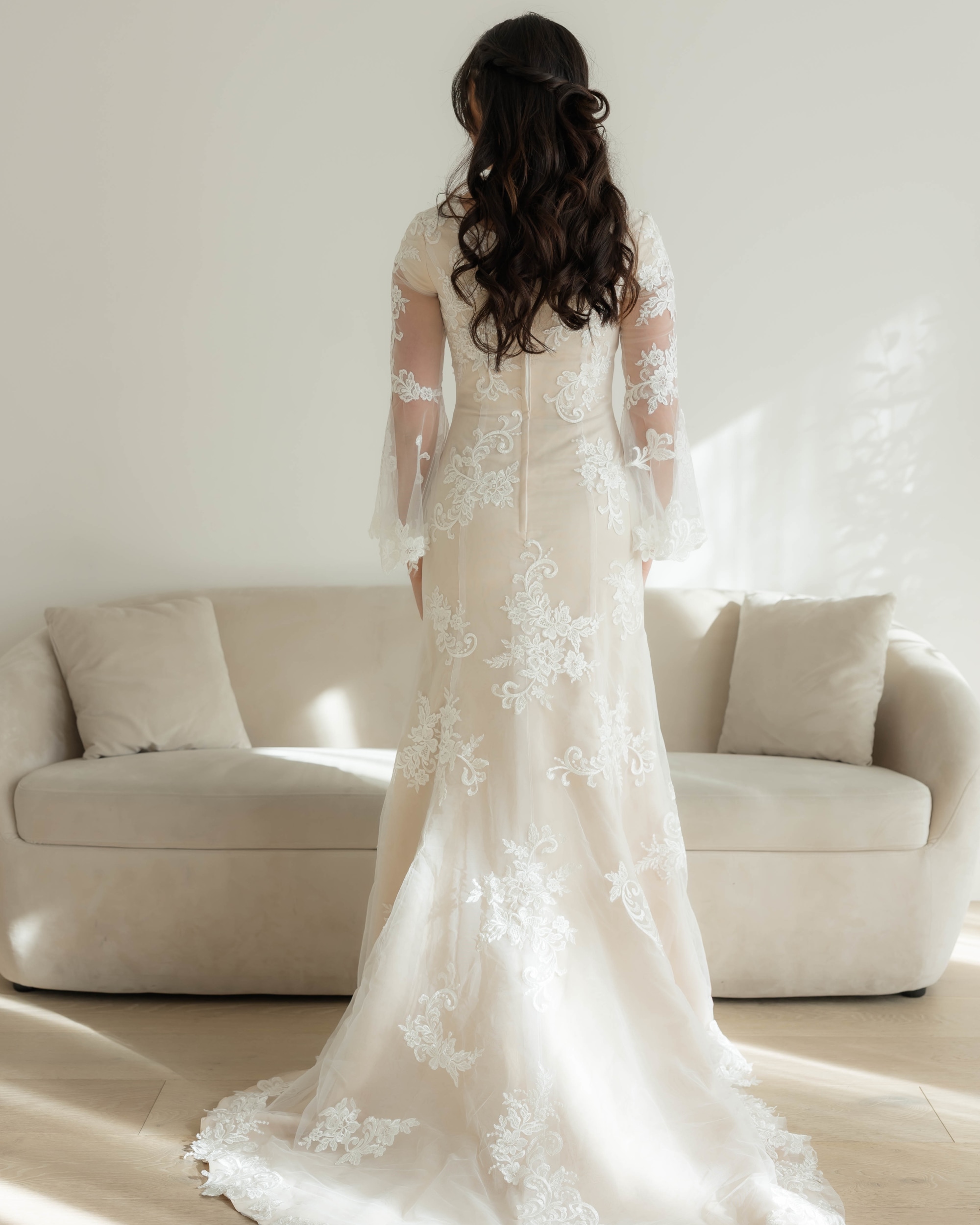 Everly - Thumbnail 4