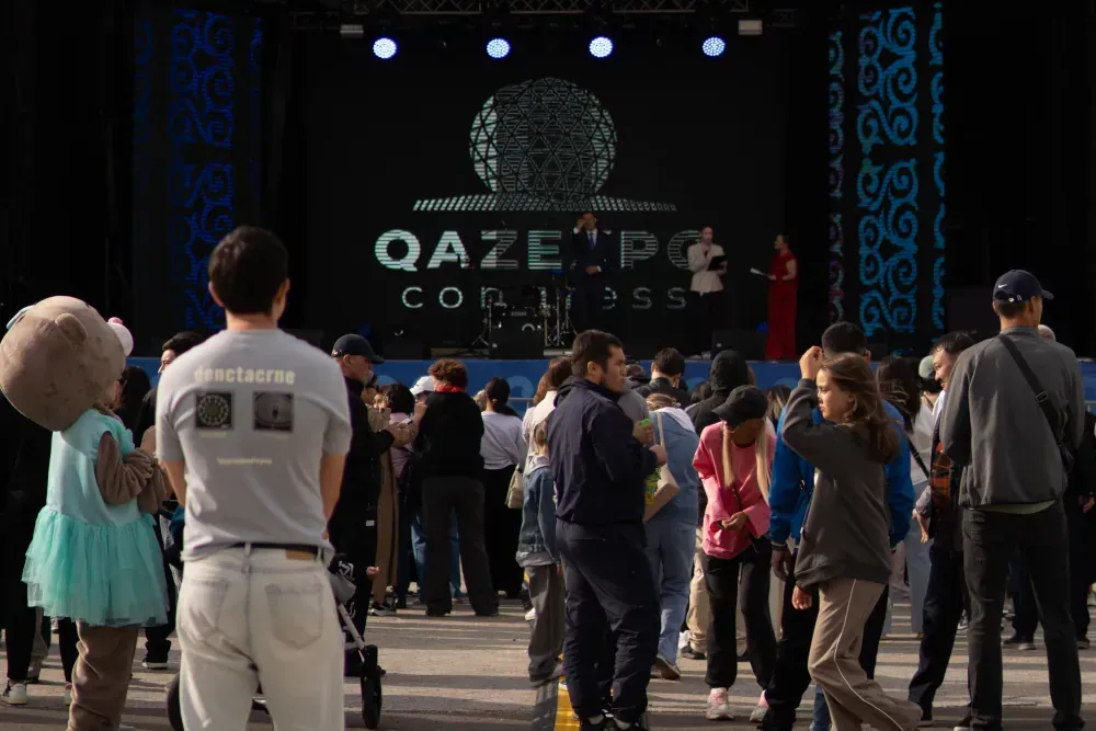 «Мир Слуха» Қазақстандағы алғашқы Qazaq Sign Fest фестивалін қолдады
