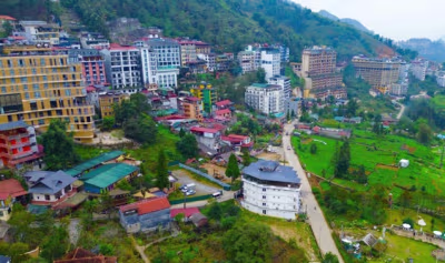 Bán hơn 300 m2 đất nền đường Violet Sa Pa