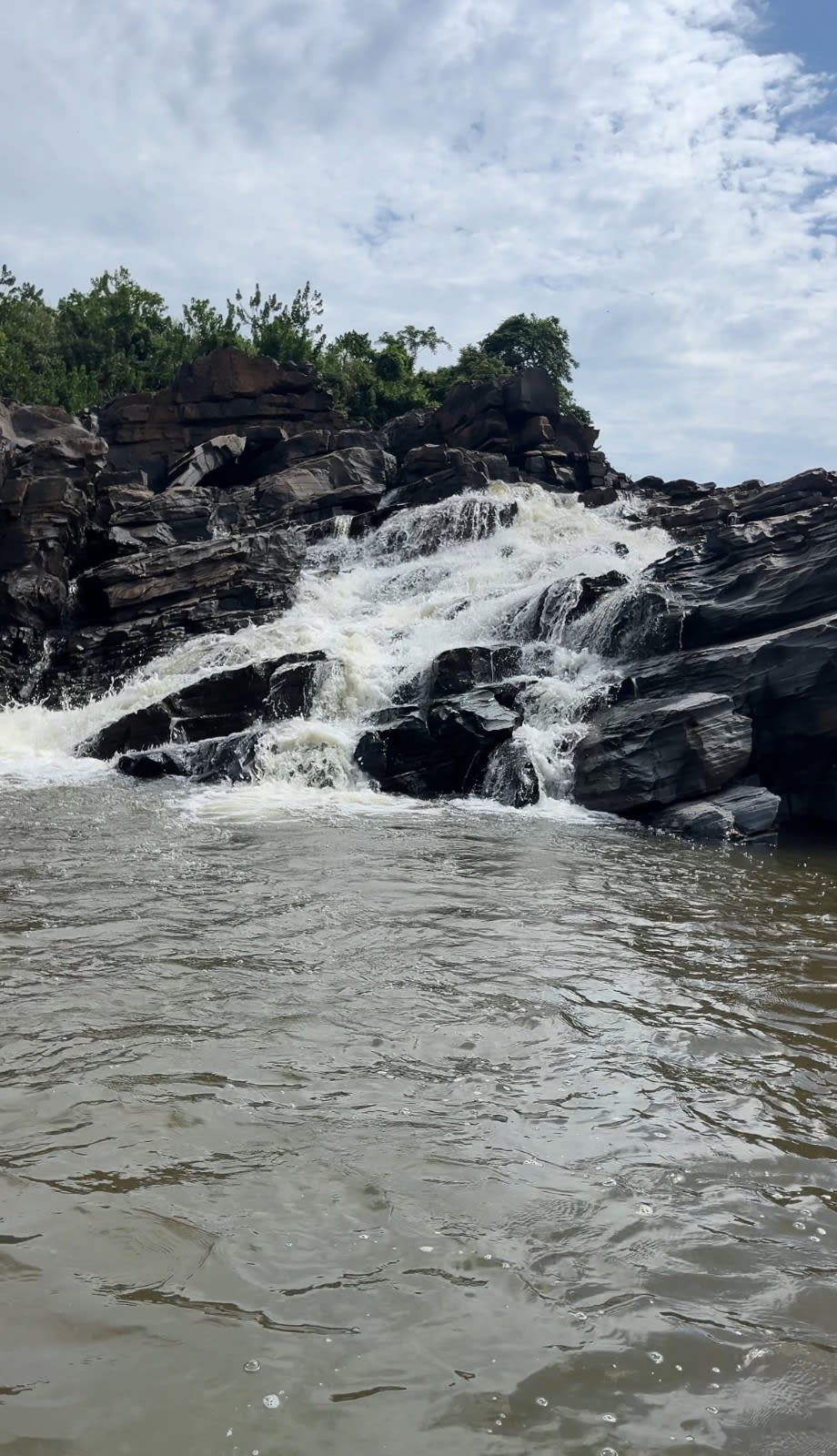 The Edéa Expedition: Gorges, Waterfalls & Team Olympics — Photo 4