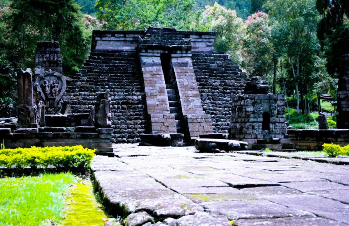 Indonesia Pallar Mallar Ancient Temple Architecture | இந்தோனேஷியா பள்ளர் மள்ளர் கட்டிய கோவில்கள்