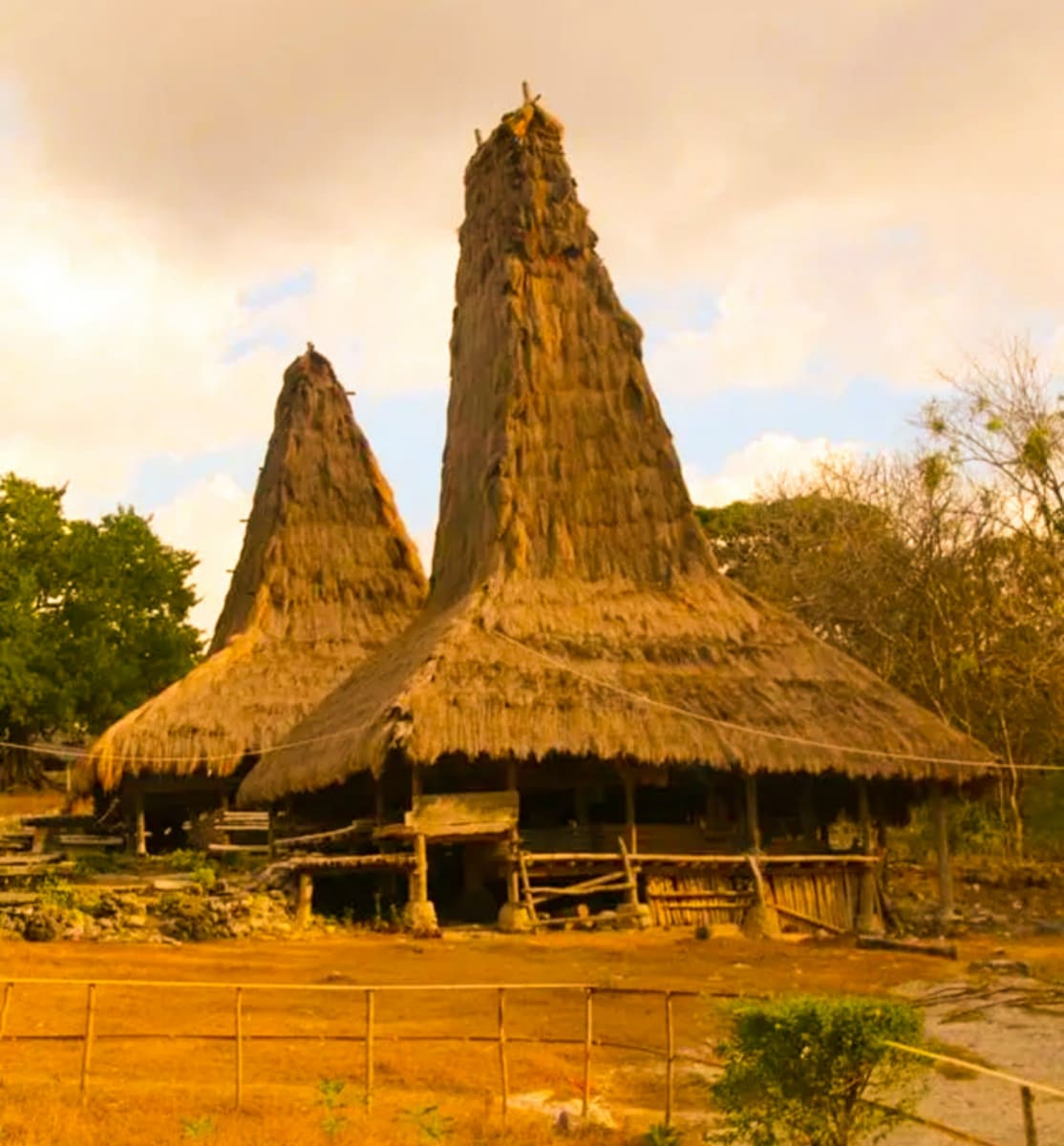 Indonesia Pallar Mallar Ancient Temple Architecture | இந்தோனேஷியா பள்ளர் மள்ளர் கட்டிய கோவில்கள்