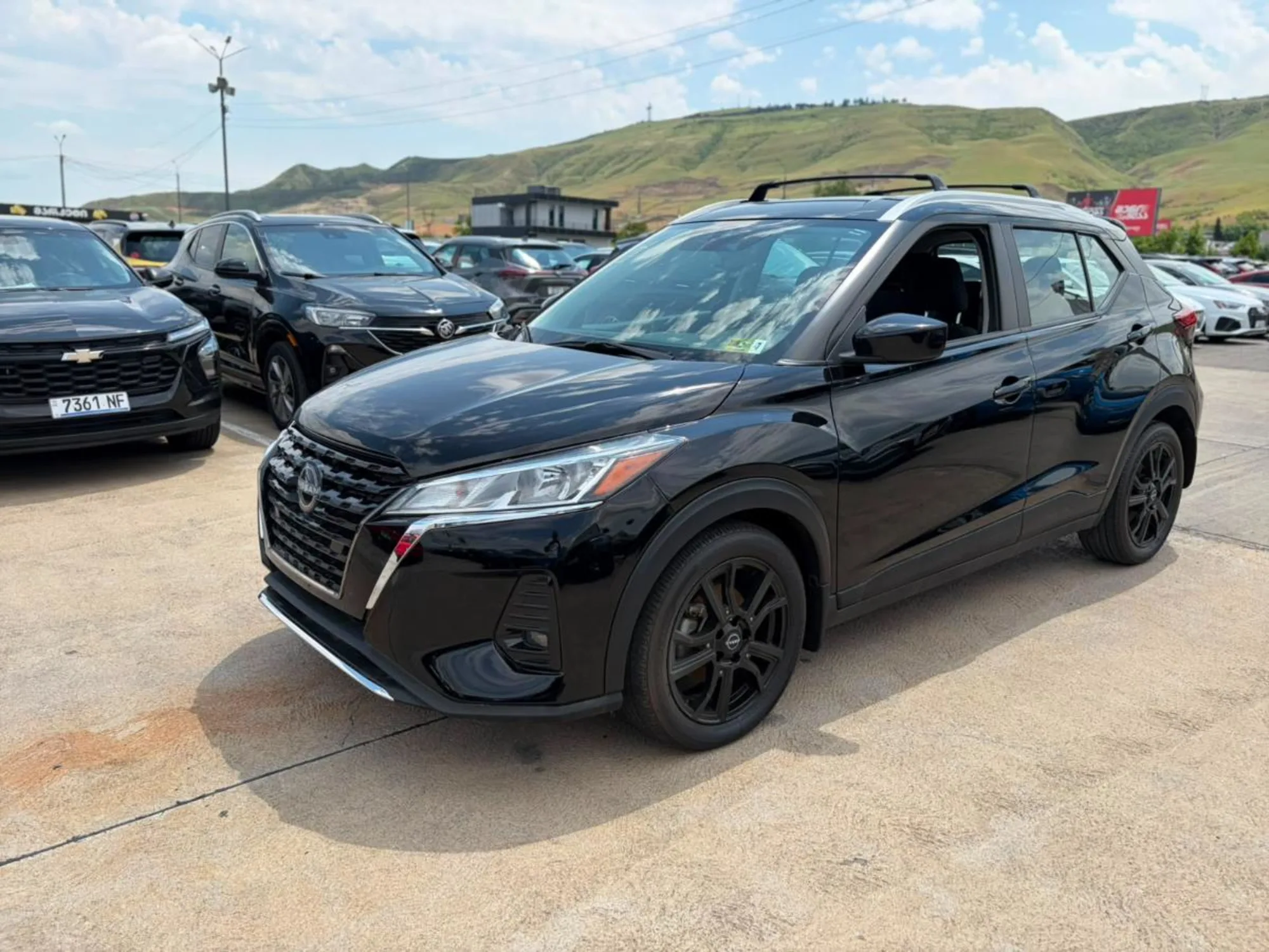 NISSAN Kicks 2023