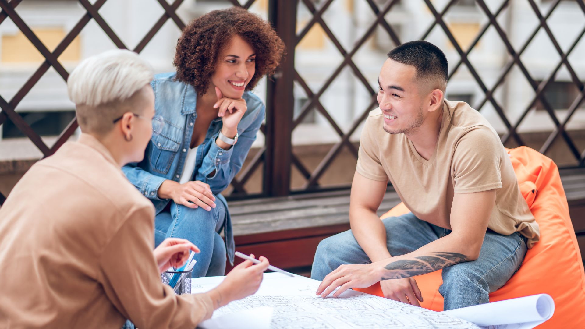 An engaged team using Happy to improve communication, showcasing effective collaboration and clarity in the workplace.