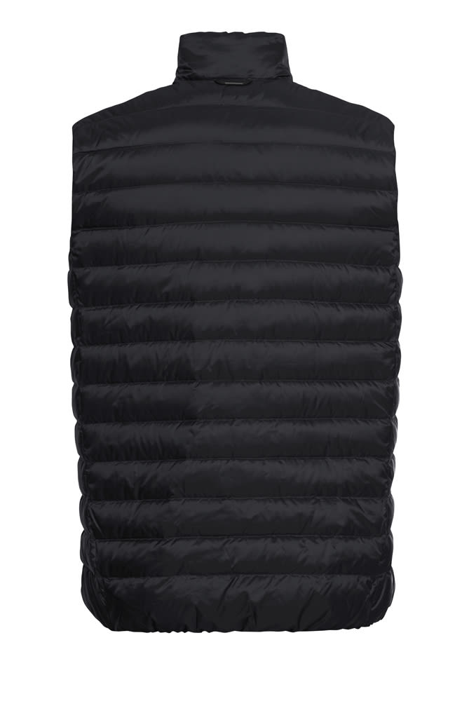 Pilvi Vest – Midnight Sky