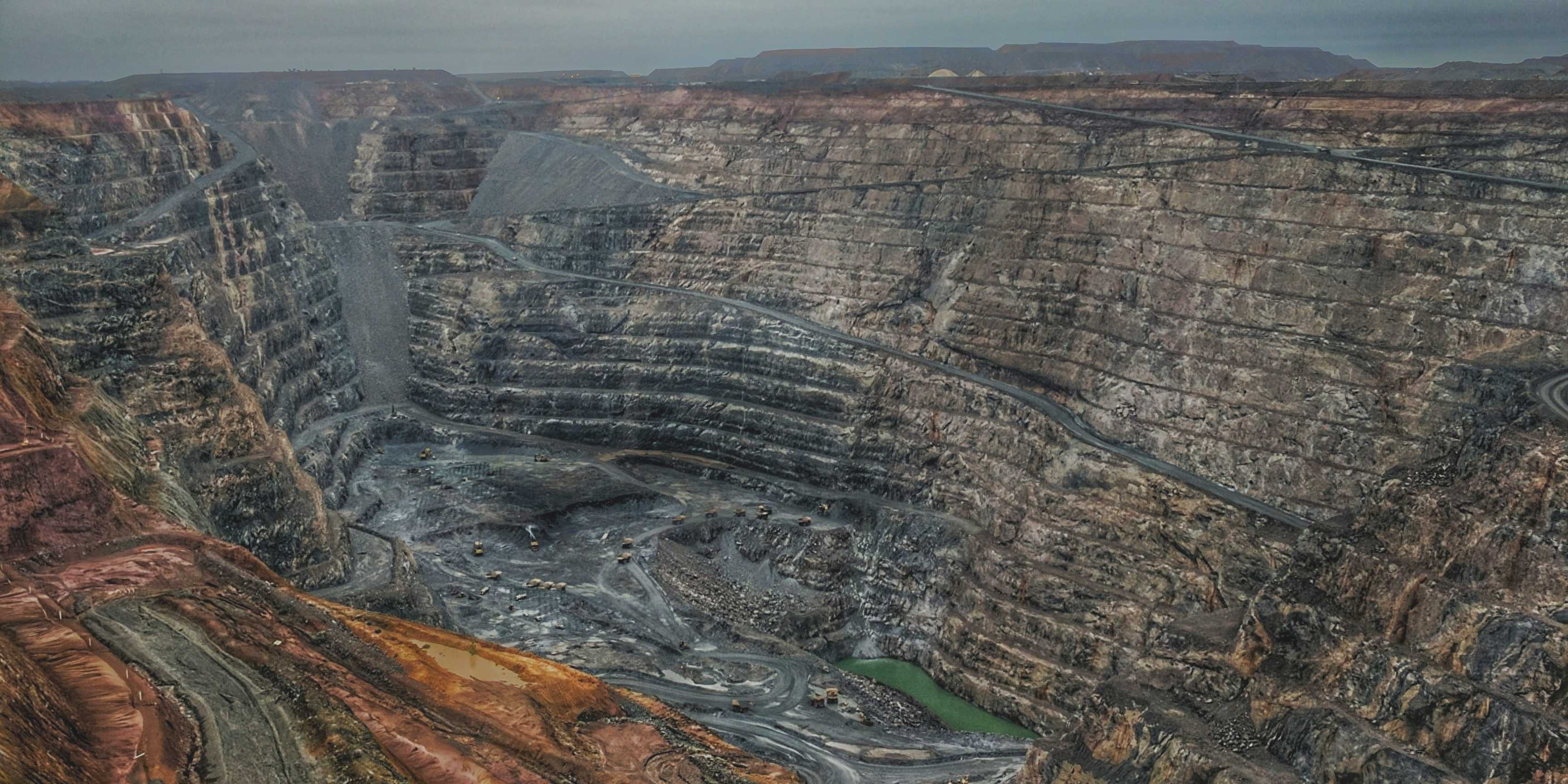 Minería a cielo abierto: el lado oculto de la revolución digital