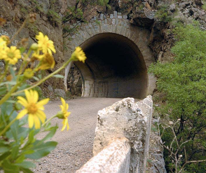 imagen del camino de los túneles en Córdoba Argentina