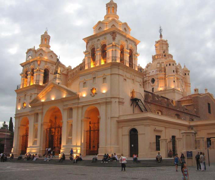 imagen de la Catedral de Córdoba Argentina