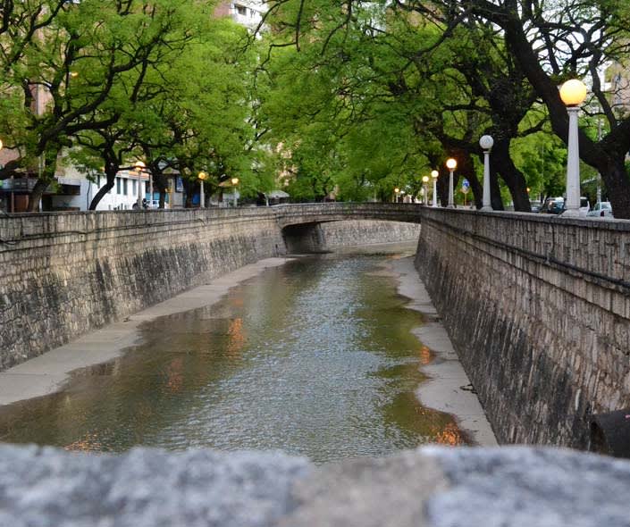 imagen de la Cañada en Córdoba Argentina