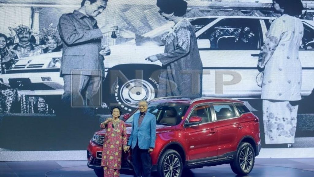 Mahatir Launches First Proton X70 Suv In Malaysia With Sub Rm100k