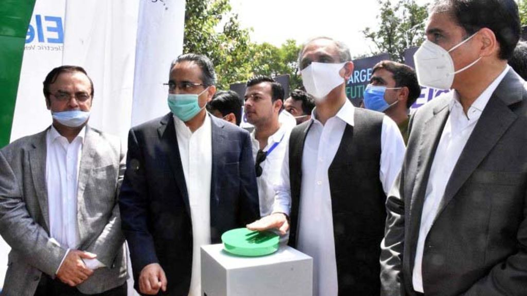Omar Ayub inaugurates PSO’s first EV charging facility in Islamabad - Automark