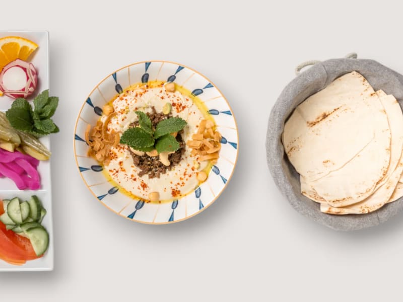 Hummus bil Lahme