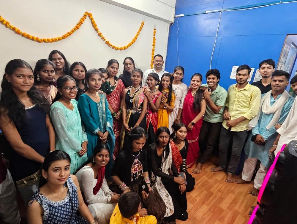 It Centre Computer Education, Boisar cover
