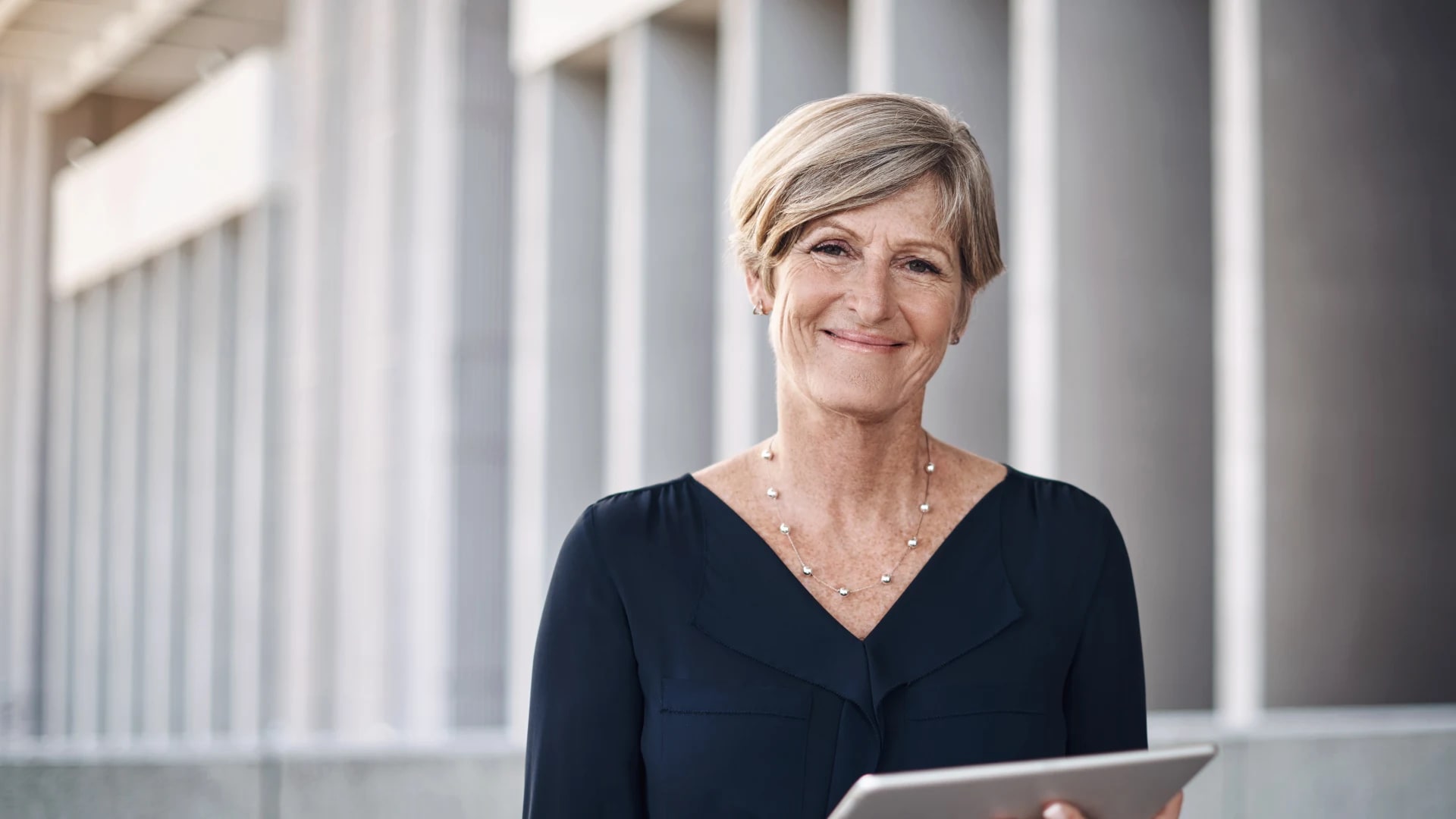 What is a funeral celebrant?