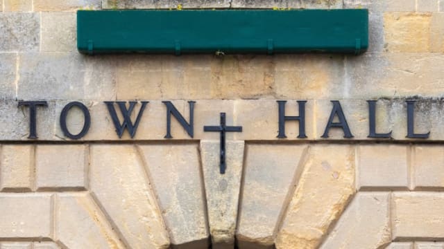 What is a pauper's funeral?