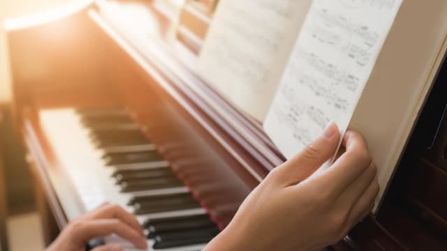 Funeral songs and music