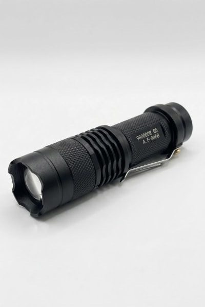 Lanterna LED de Alumínio – F. Vitoria A.F-8468