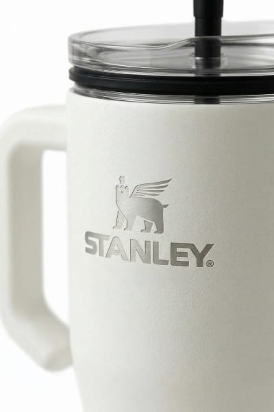 Copo Térmico com Alça e Canudo – Stanley