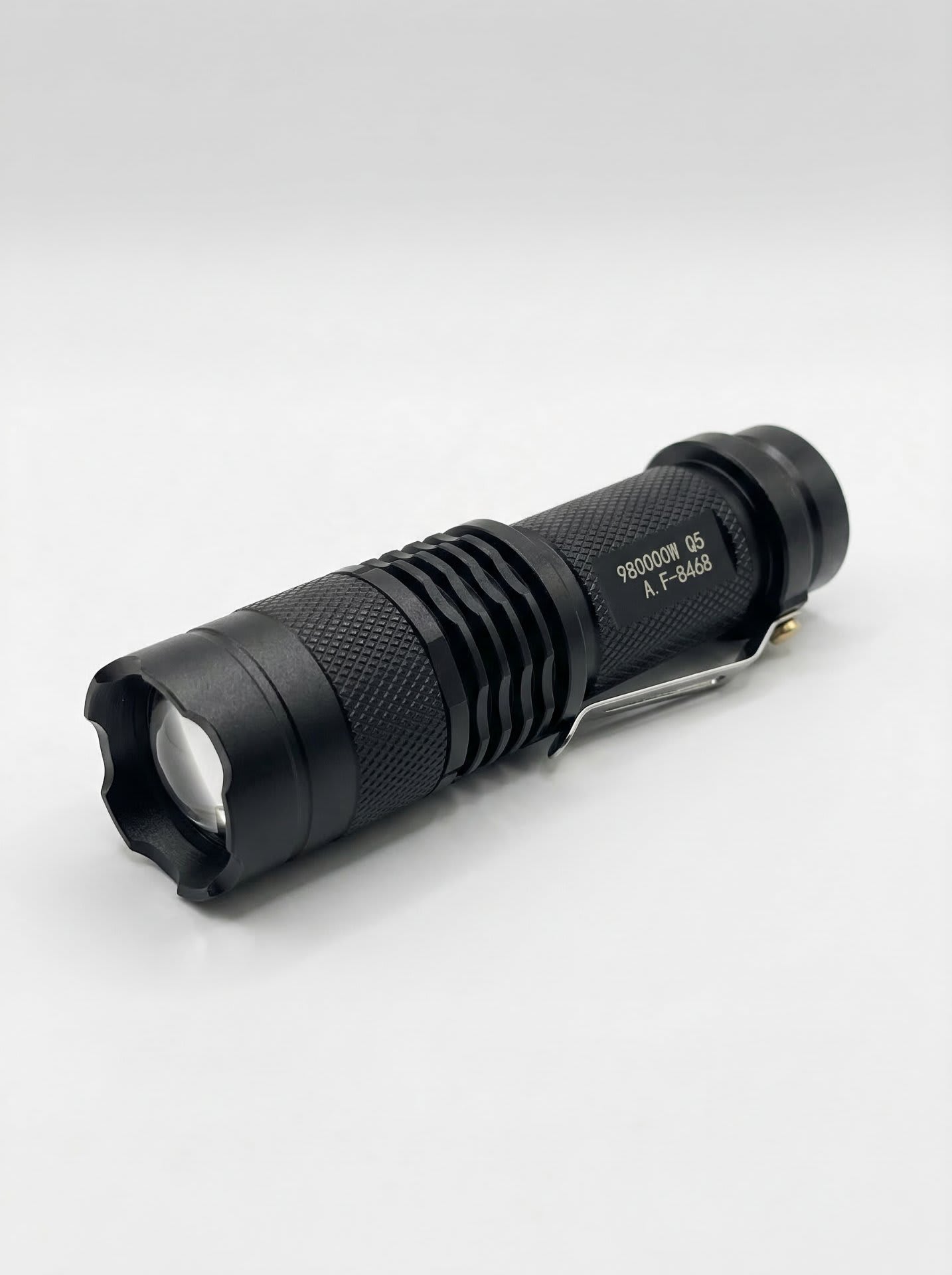 Lanterna LED de Alumínio – F. Vitoria A.F-8468