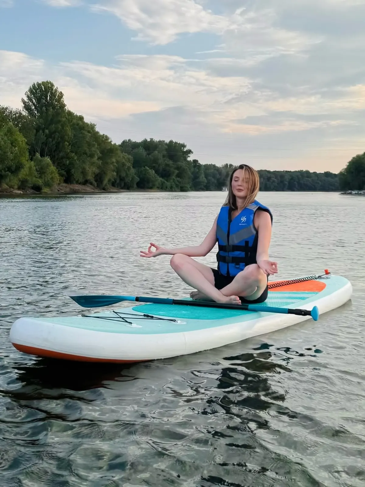 Вечерний сплав на SUP-досках