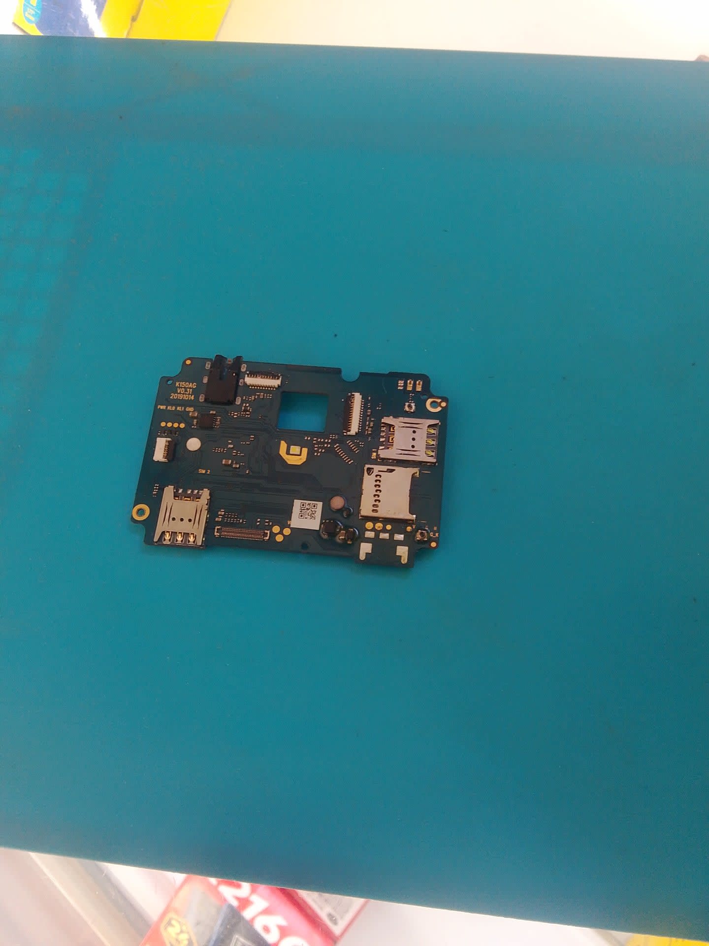 Phone motherboard repair depending on size and brand