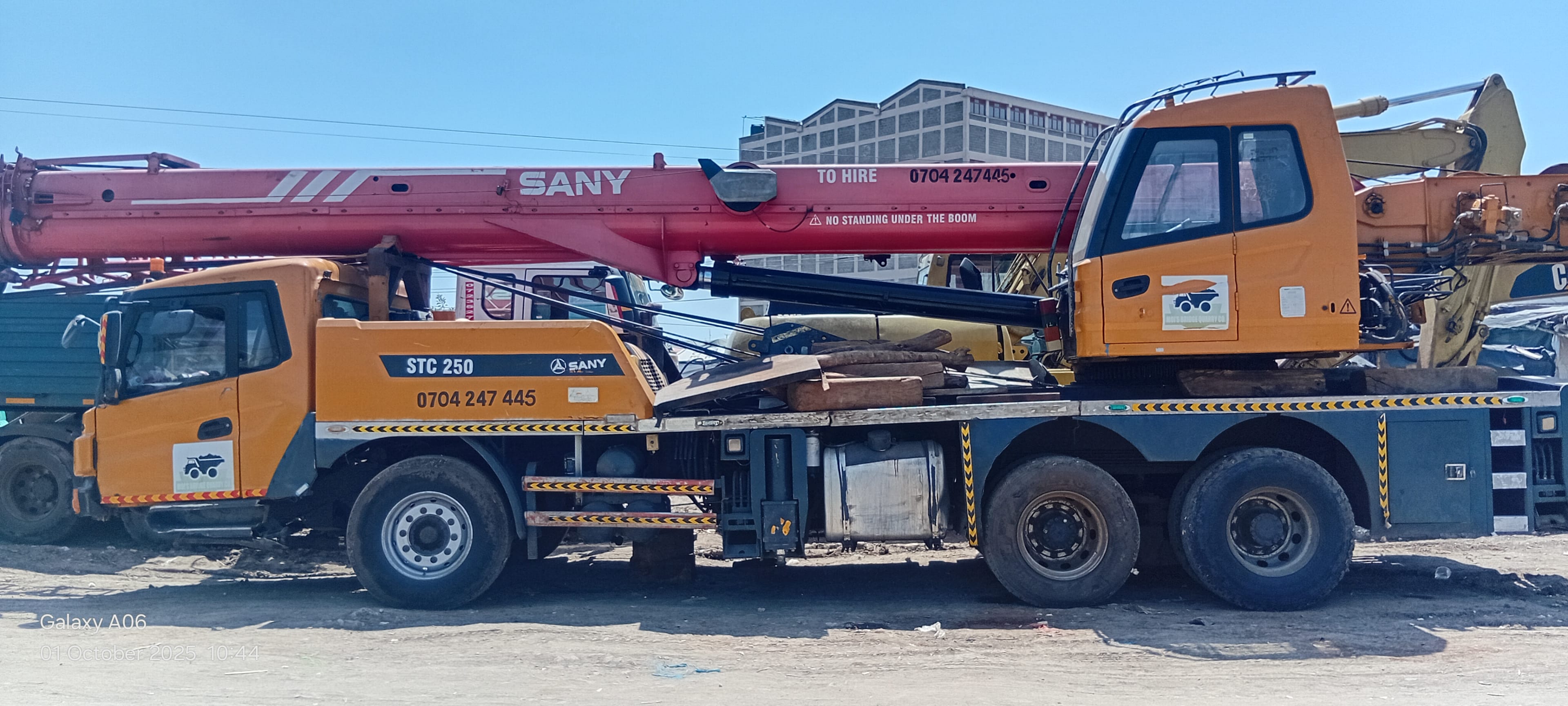 Crane for hire STC 250