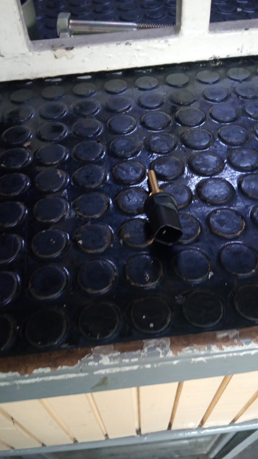Heavy Machinery Coolant / Oil Temperature Sensor (Sender)