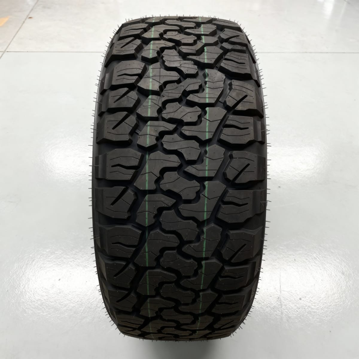 Haida HD877 LT285/70R17 10PR Rugged Terrain (X/T) tyre with aggressive tread for Jeep Wrangler, available in Melbourne Truganina.