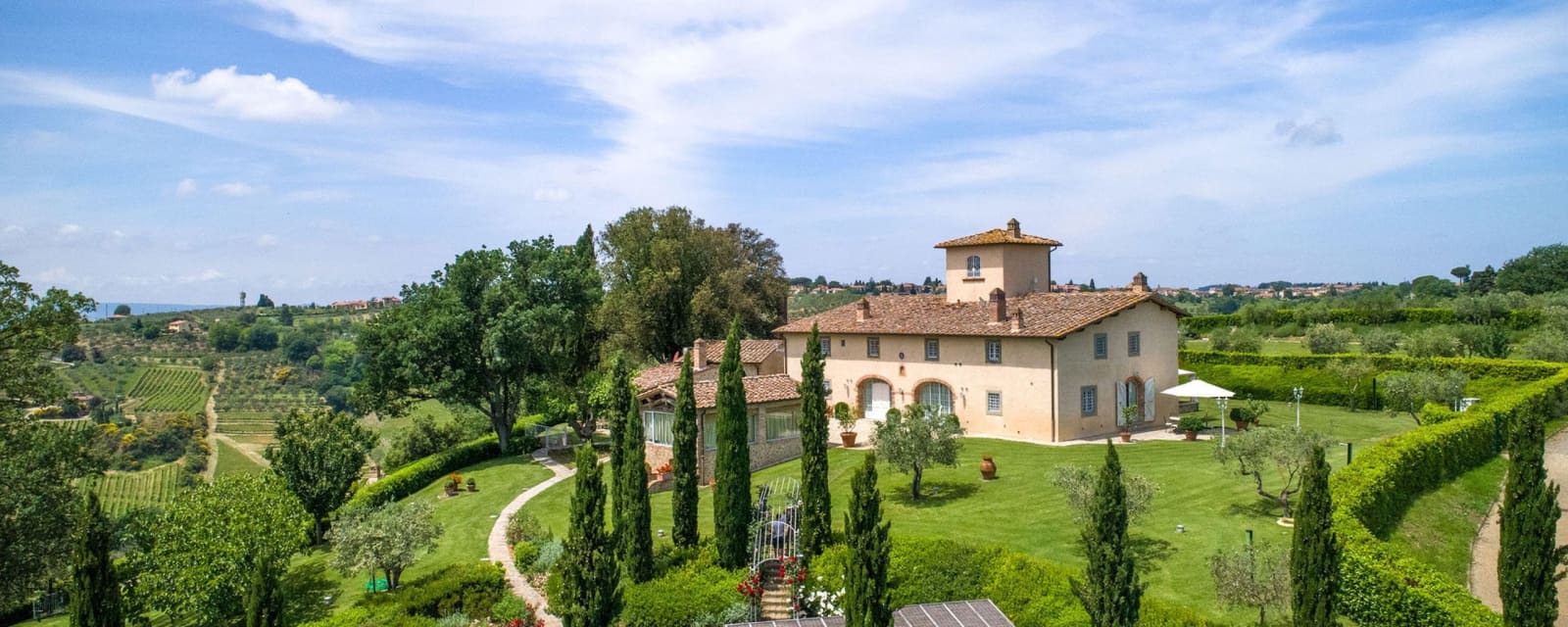 Villa Fornacella — the villa among cypresses and lawns
