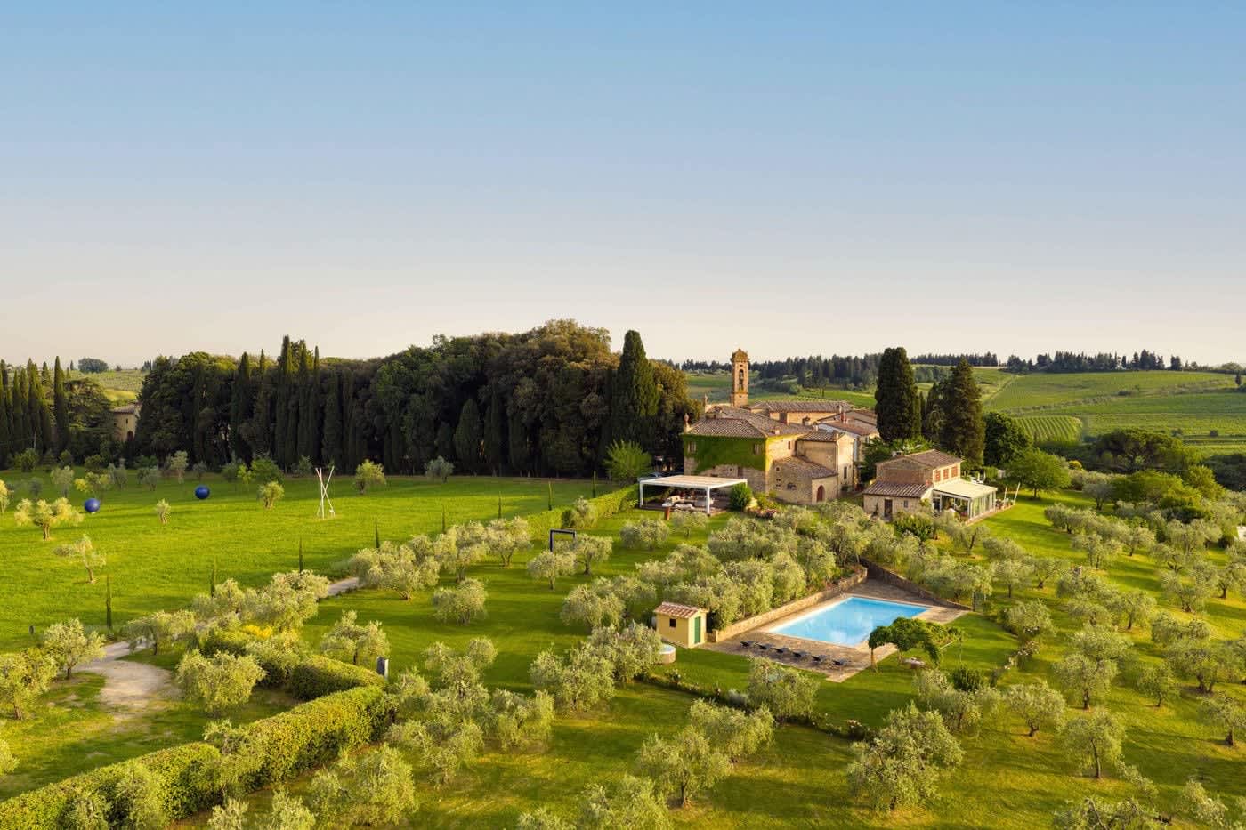 Villa Castellaro — the estate among the Chianti hills at dusk