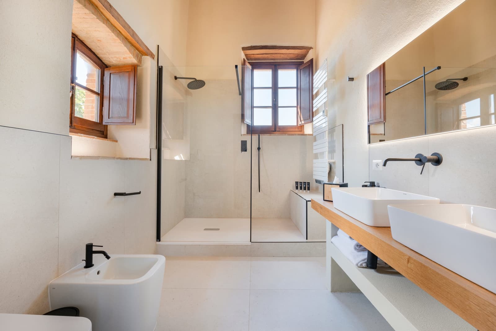 Villa Il Cellese — a Loft shower room