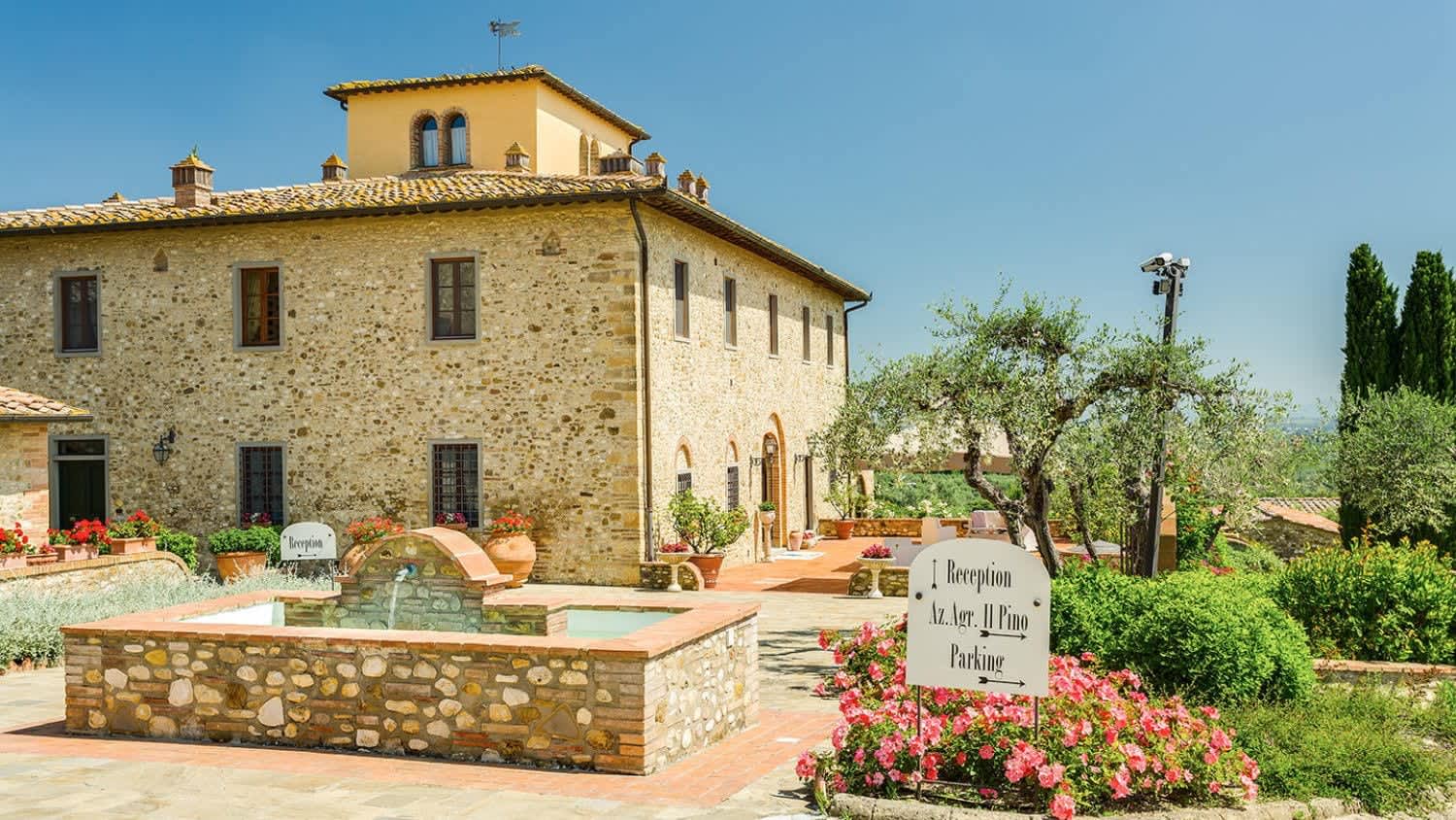 Solare del Chianti — the façade and its gardens