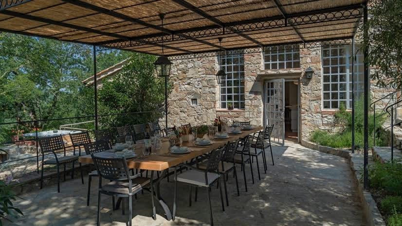 Borgo delle Vigne — the covered outdoor dining terrace