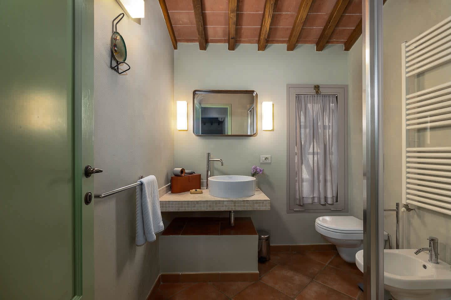 Casale Olivaio — a bathroom