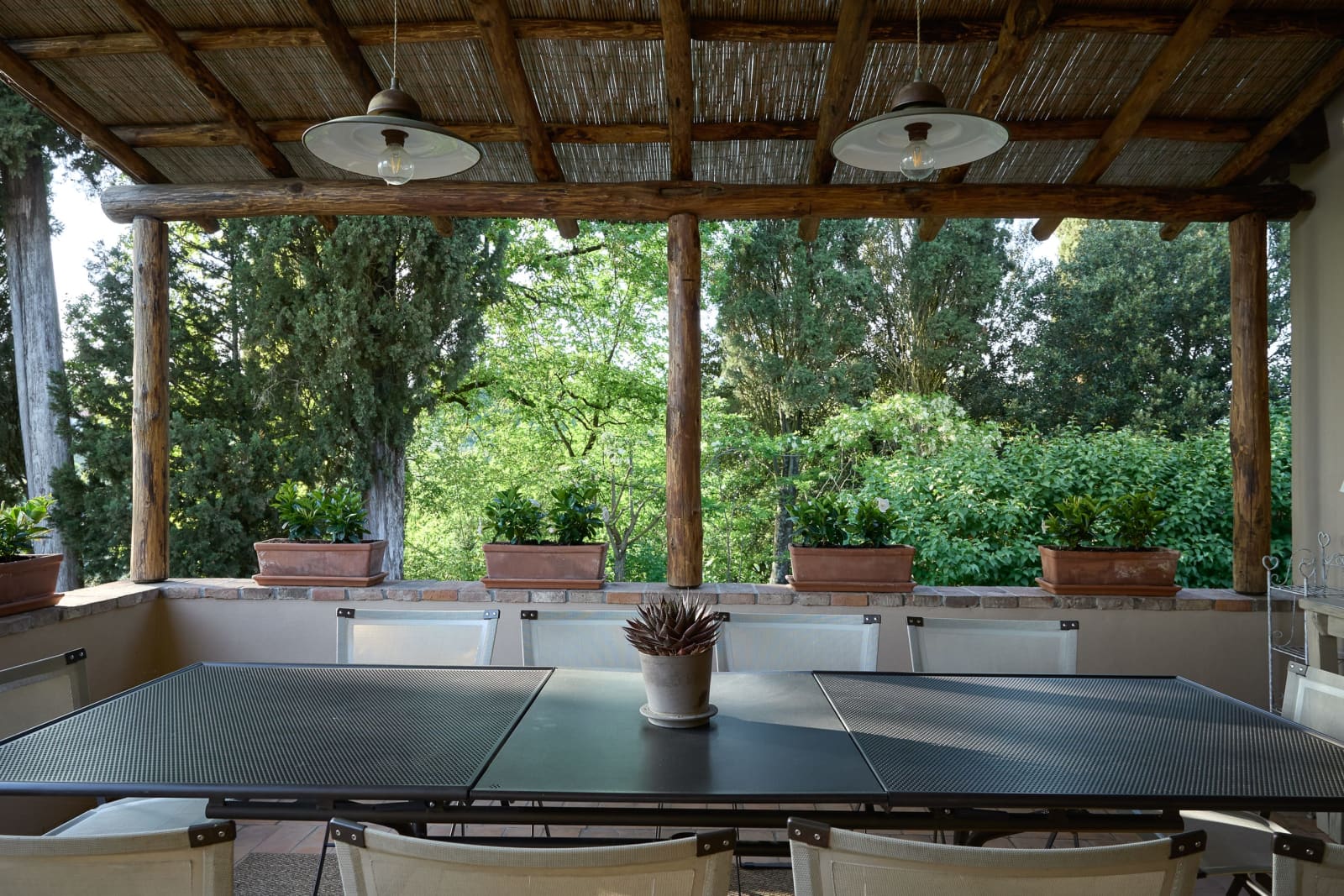 Villa Il Colto — the loggia dining table