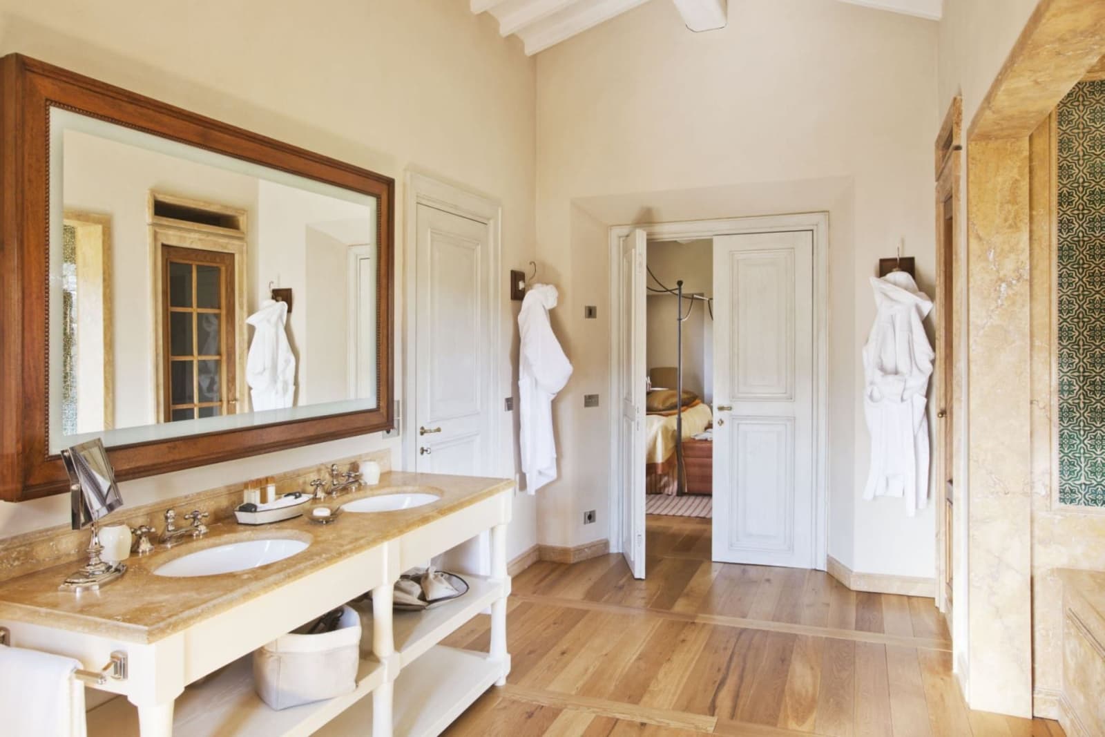 Villa Oliviera in Castiglion del Bosco, Tuscany, photograph 14 of 18