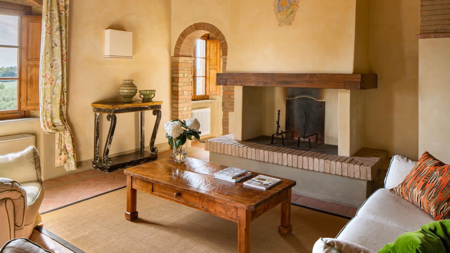 Solare del Chianti — the lounge sofas