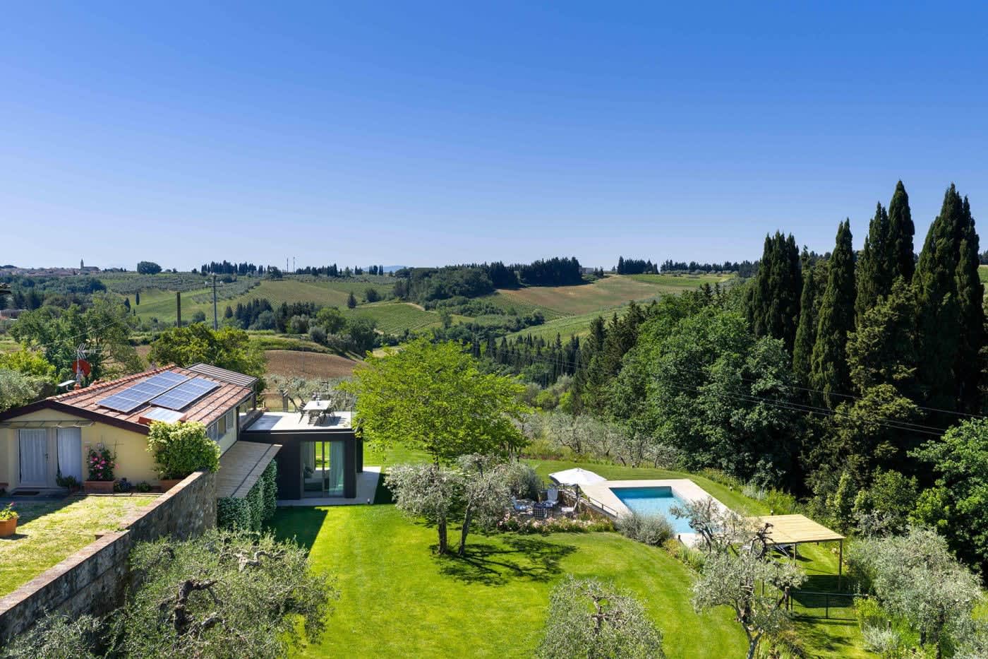 Casa Lilia — the house, garden and pool from above