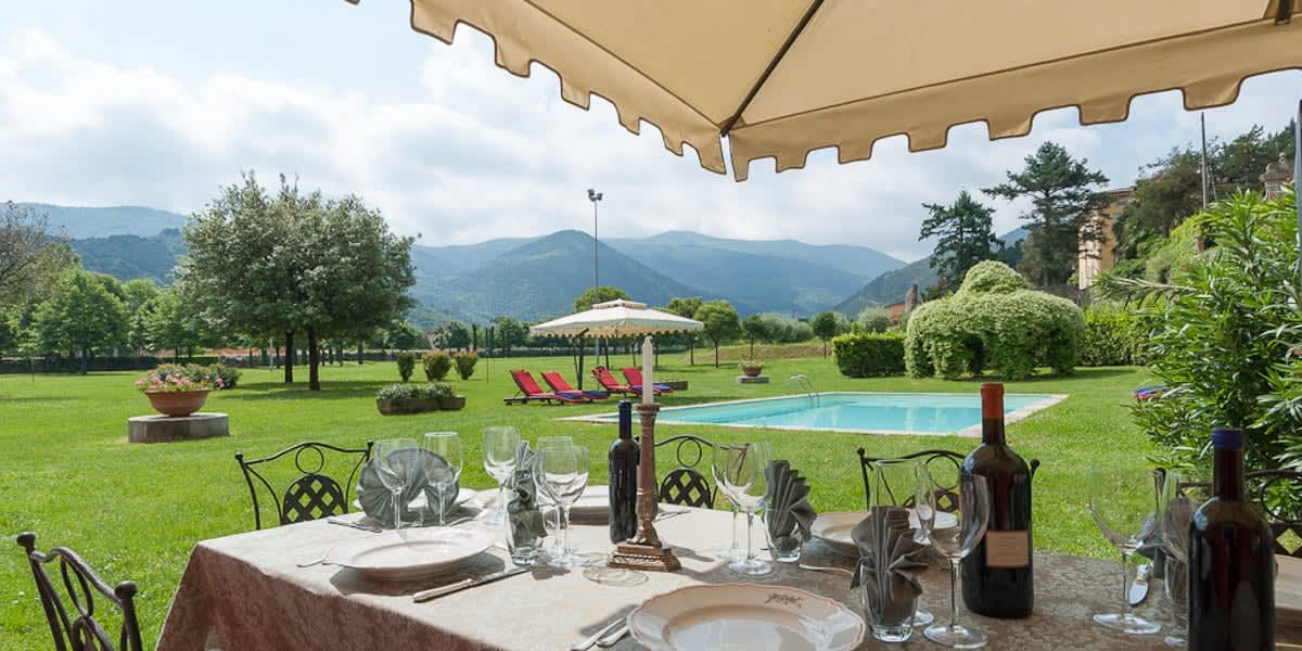 Villa Matteucci in Lucca & Garfagnana, Tuscany, photograph 1 of 39
