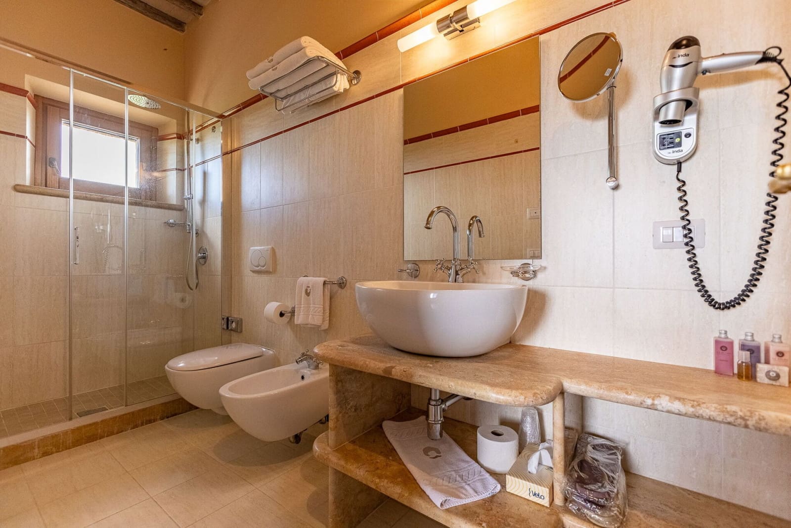 Tenuta La Barricaia — an en-suite bathroom with a vessel basin
