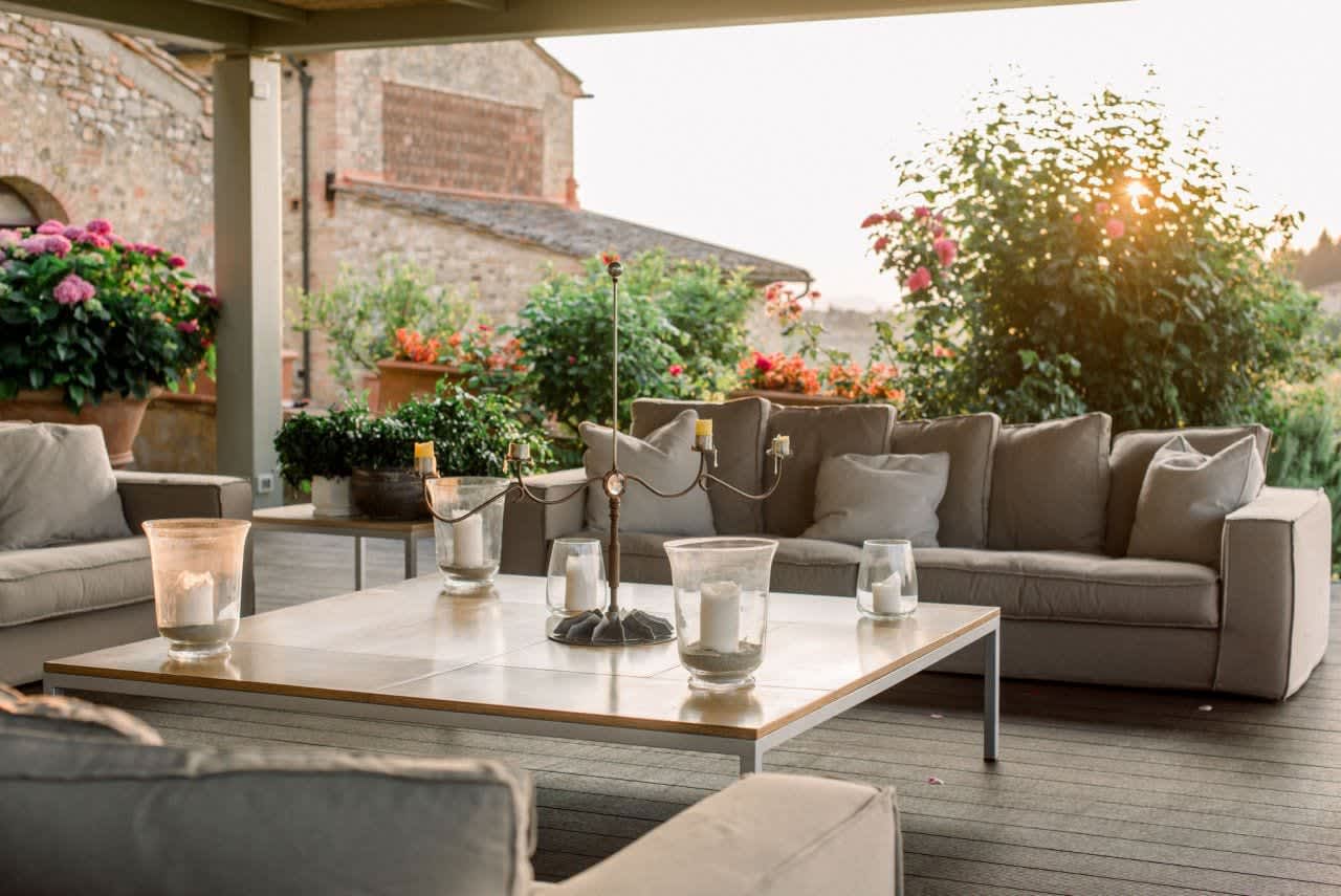 Villa Castellaro — lanterns on the pergola lounge